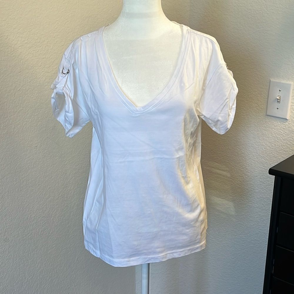 Chelsea & Theodore White Short Sleeve Tee - Size Small